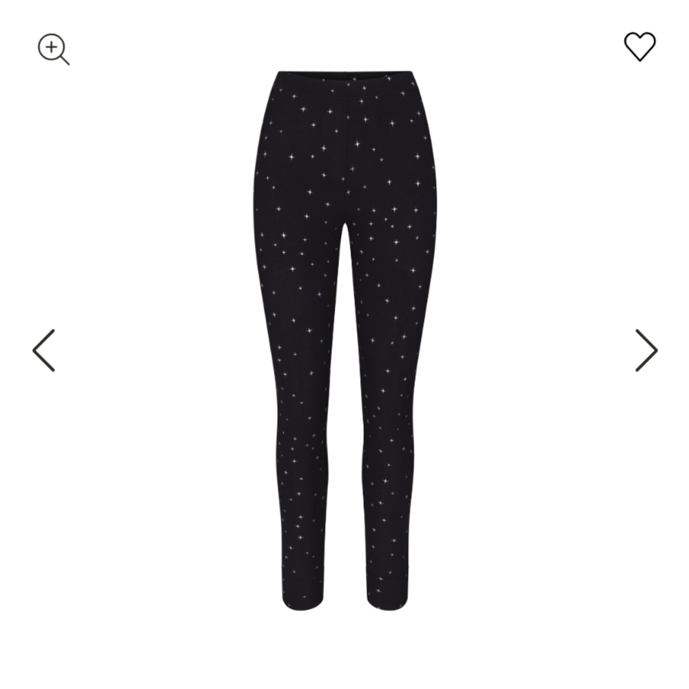 SKIMS onyx sparkle leggings and crop top set